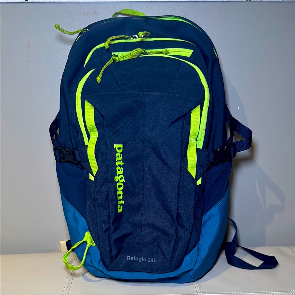 Patagonia Refugio Pack 28L Navy/Teal/Neon Green (Discontinued)